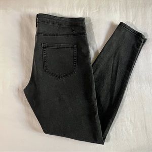 Gray Forever 21 Skinny Jean Jeggings Size 30